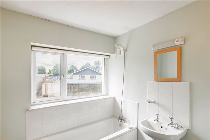 24 Fr. McCullen Park, Kells, Meath