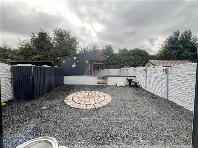 17 Glenn Coill, Dromcolliher, County Limerick