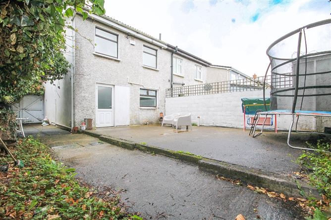 2 Alderwood Park, Springfield, Dublin 24