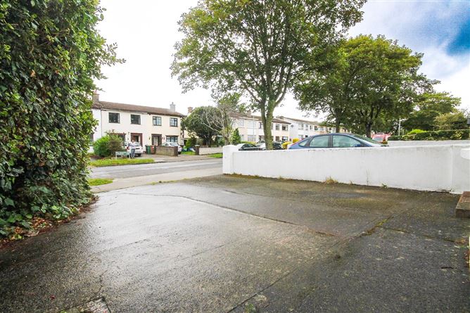 2 Alderwood Park, Springfield, Dublin 24