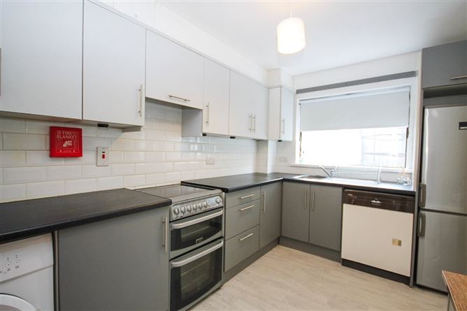 2 Alderwood Park, Springfield, Dublin 24