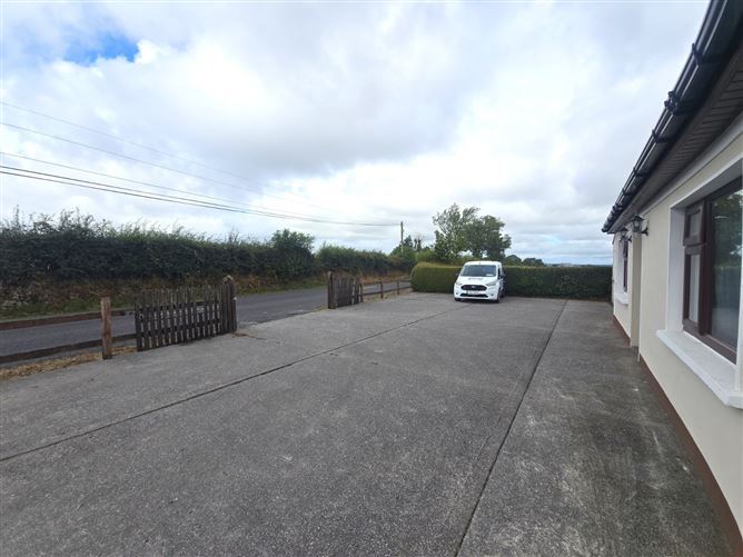Photo 31 of 32 — Lackaroe, Liscarroll, Co. Cork