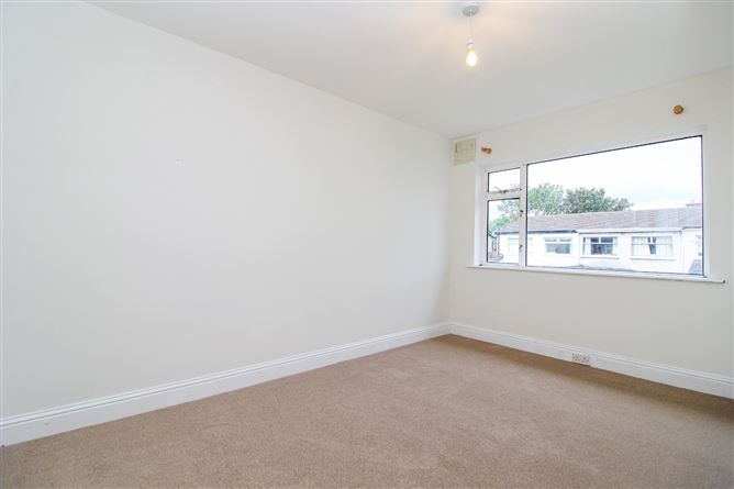 Photo 10 of 12 — 8 Alderwood Close, Springfield, Tallaght, Dublin 24