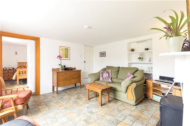 An Teach Oilean, Crossfarnoge, Kilmore Quay, Co. Wexford