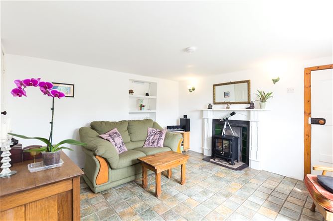 An Teach Oilean, Crossfarnoge, Kilmore Quay, Co. Wexford