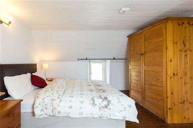 An Teach Oilean, Crossfarnoge, Kilmore Quay, Co. Wexford