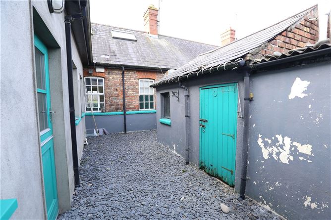 18 St Mary's Cottages, The Mount, Drogheda, Co. Louth