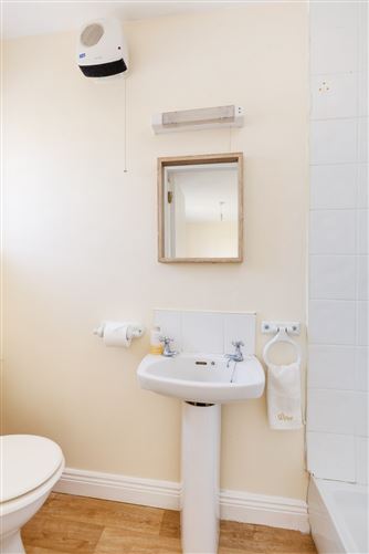 4 The Court, Larch Hill, Santry, Dublin 17