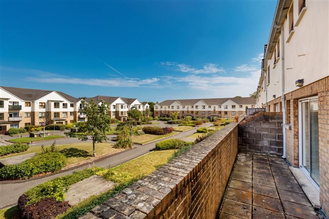 4 The Court, Larch Hill, Santry, Dublin 17