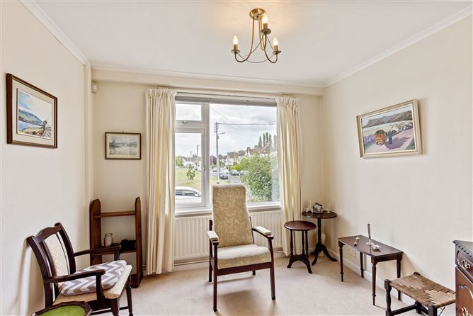 53 Mulvey Park , Dundrum, Dublin 16