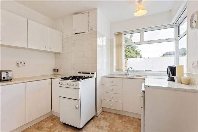 53 Mulvey Park , Dundrum, Dublin 16