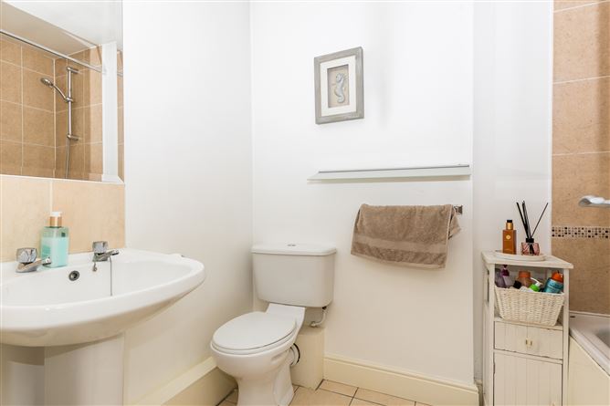 72 Saint Samson's Square, Balgriffin, Belmayne, Belmayne, Dublin 13