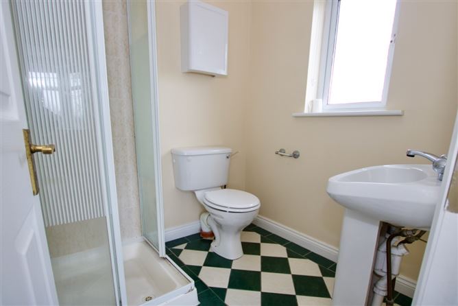 8 Woodville Close, Woodville Grange, Athlone, Co. Westmeath