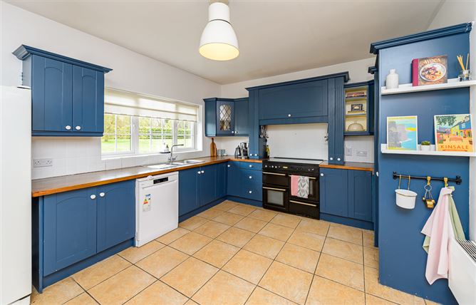 Blossom Lodge, Oberstown, Tara, Meath