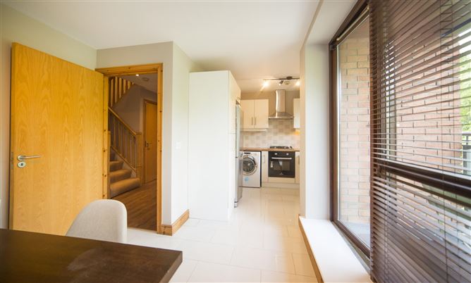5 Castlegate Green, Adamstown Castle, Lucan, Dublin