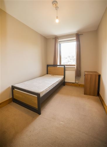 5 Castlegate Green, Adamstown Castle, Lucan, Dublin