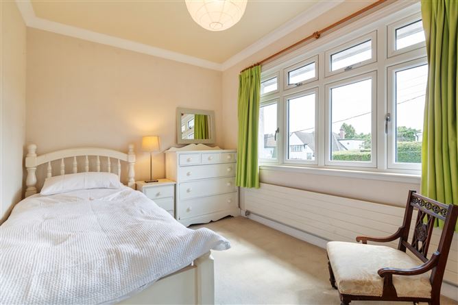 https://photos-a.propertyimages.ie/media/2/6/2/4828262/2556eb56-0251-4311-bbb7-3b0592008d6b_l.jpg