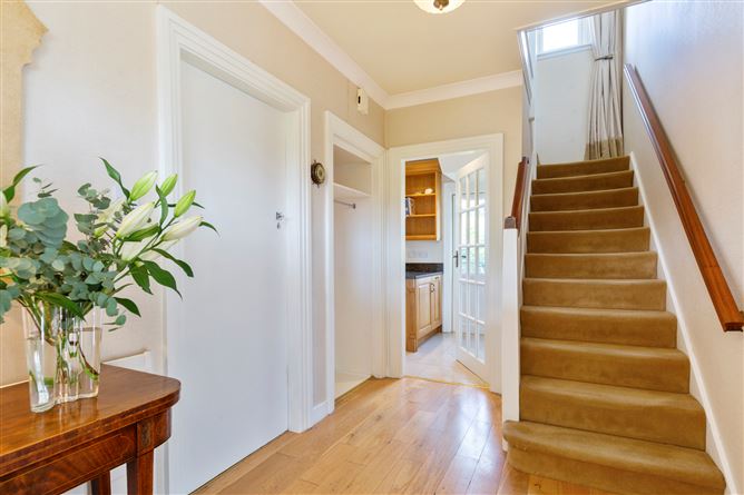 https://photos-a.propertyimages.ie/media/2/6/2/4828262/2556eb56-0251-4311-bbb7-3b0592008d6b_l.jpg