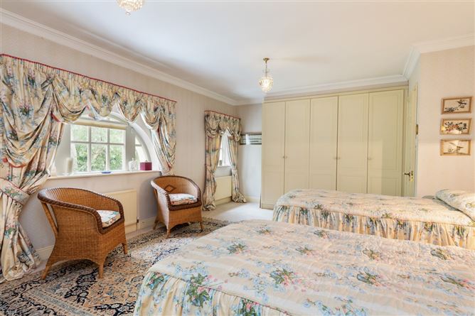 33 Heytesbury Lane, Ballsbridge, Dublin 4