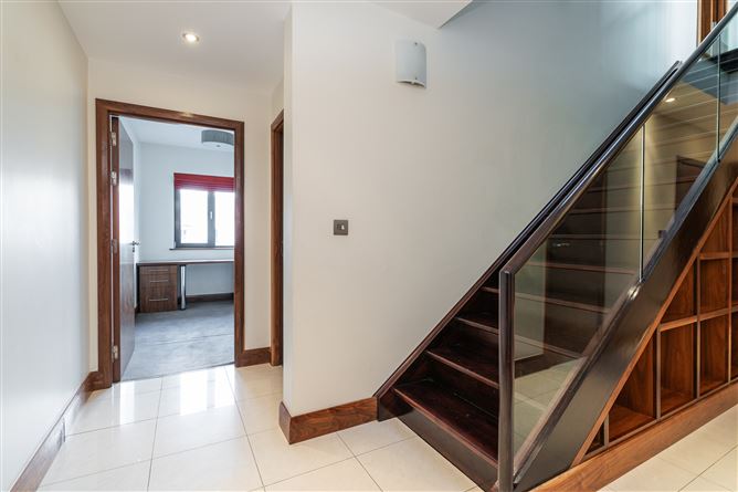 504 Shelbourne Plaza, Hannover quay, Grand Canal Dk, Dublin 4