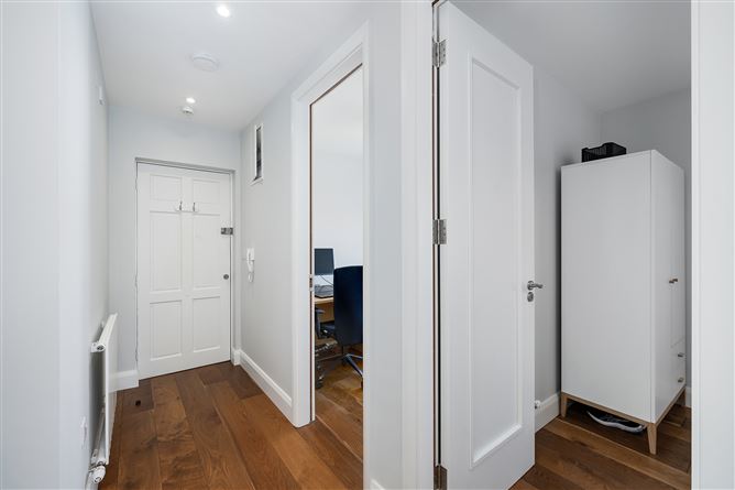 Apartment 6, ST. IVE'S, Bissets Strand, Malahide, County Dublin
