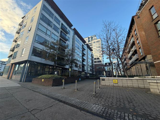 The locks, Charlotte Quay Dock, Ringsend, Dublin 4