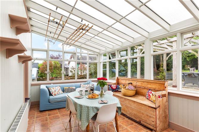 https://photos-a.propertyimages.ie/media/2/6/2/5002262/5ca7e7a3-f98e-43d3-8d27-1337481f03db_l.jpg