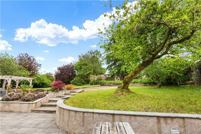 https://photos-a.propertyimages.ie/media/2/6/2/5002262/5ca7e7a3-f98e-43d3-8d27-1337481f03db_l.jpg
