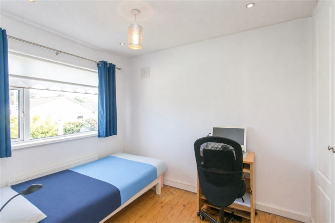 Photo 19 of 23 — 98 Wesbury, Stillorgan, Co. Dublin