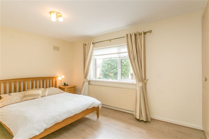 Photo 14 of 23 — 98 Wesbury, Stillorgan, Co. Dublin