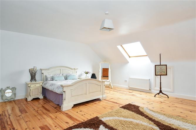 5 Cricket Court, Dunmore Road, Tuam, Co. Galway