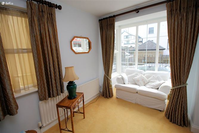 20 Lower O'Connell Street, Kinsale, Cork