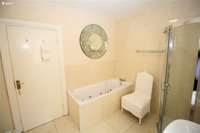 20 Lower O'Connell Street, Kinsale, Cork