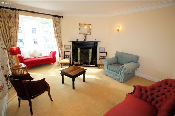 20 Lower O'Connell Street, Kinsale, Cork