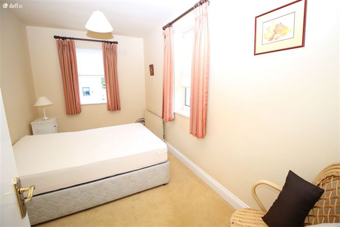 20 Lower O'Connell Street, Kinsale, Cork