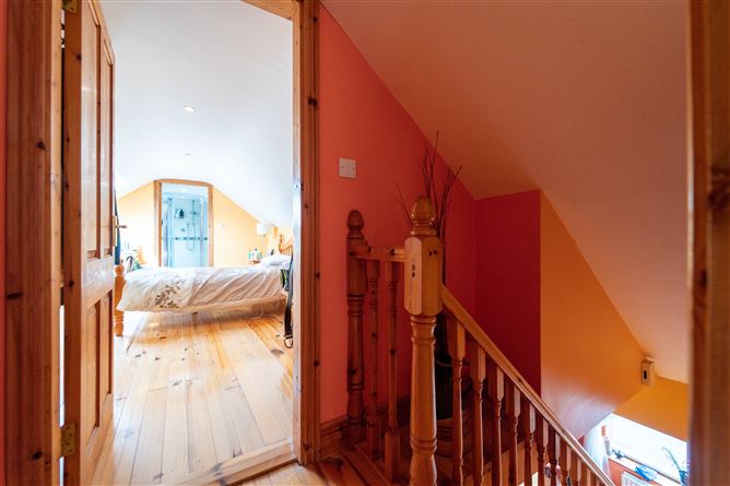 No. 2 Oilean Rua, Ballyferriter, Kerry