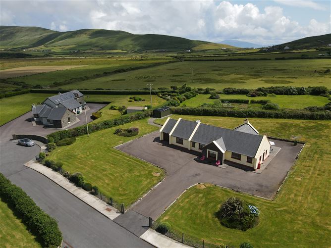 No. 2 Oilean Rua, Ballyferriter, Kerry