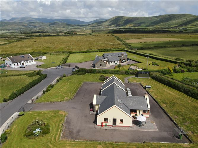 No. 2 Oilean Rua, Ballyferriter, Kerry