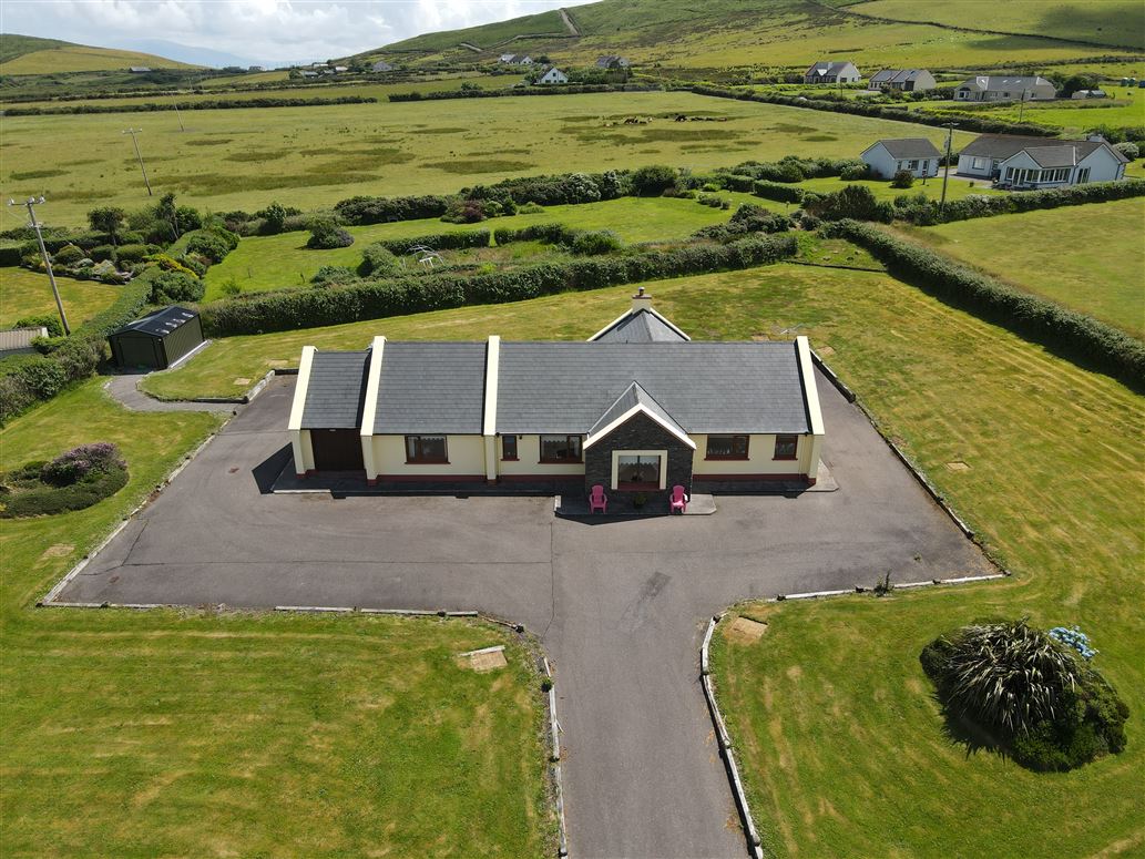 No. 2 Oilean Rua, Ballyferriter, Kerry