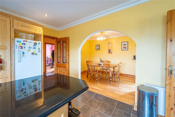 No. 2 Oilean Rua, Ballyferriter, Kerry