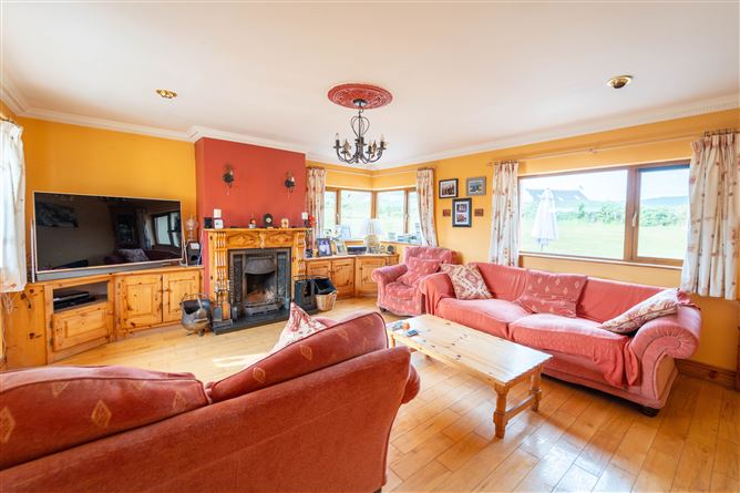 No. 2 Oilean Rua, Ballyferriter, Kerry