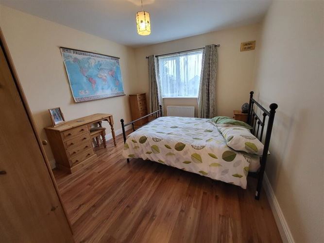 2 Pracklands Crescent, Tubbercurry, Sligo