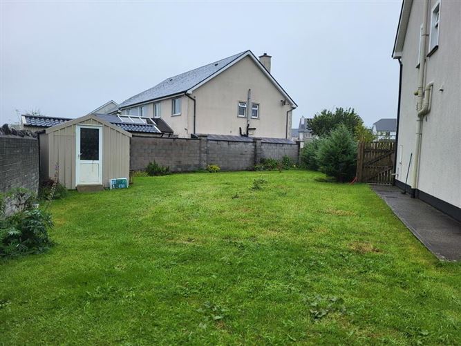 2 Pracklands Crescent, Tubbercurry, Sligo