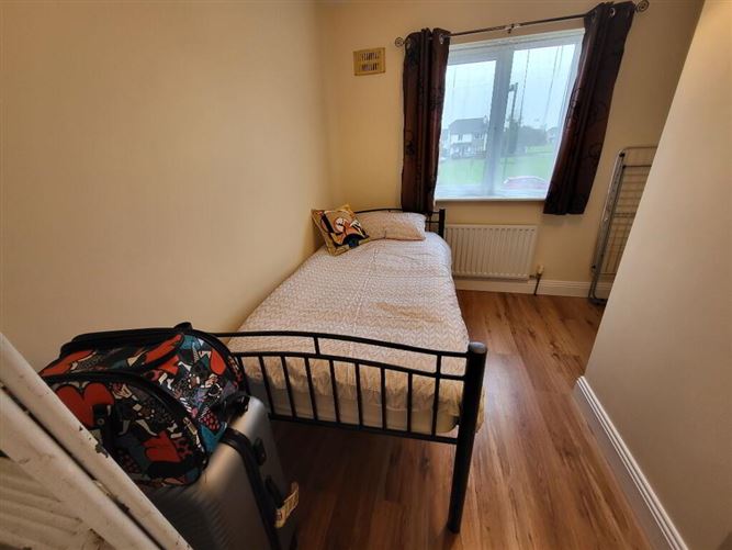2 Pracklands Crescent, Tubbercurry, Sligo