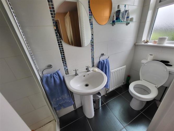 2 Pracklands Crescent, Tubbercurry, Sligo