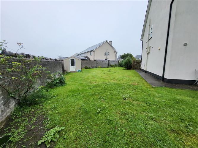 2 Pracklands Crescent, Tubbercurry, Sligo