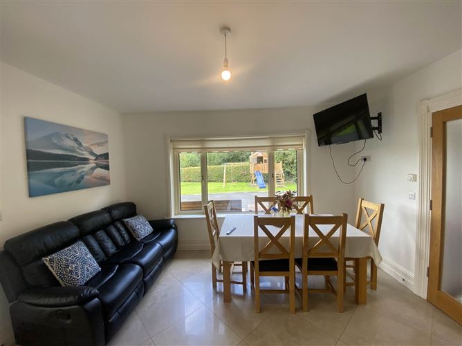 Shower Corner, Ballymakeogh, Newport, County Tipperary