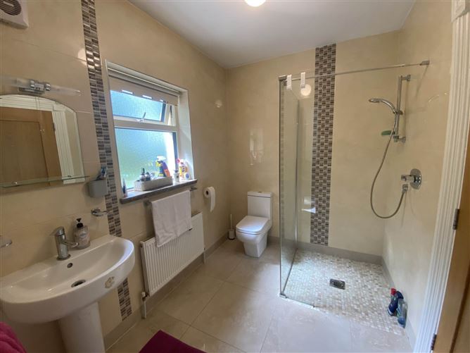 Shower Corner, Ballymakeogh, Newport, County Tipperary