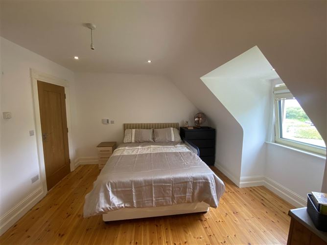 Shower Corner, Ballymakeogh, Newport, County Tipperary