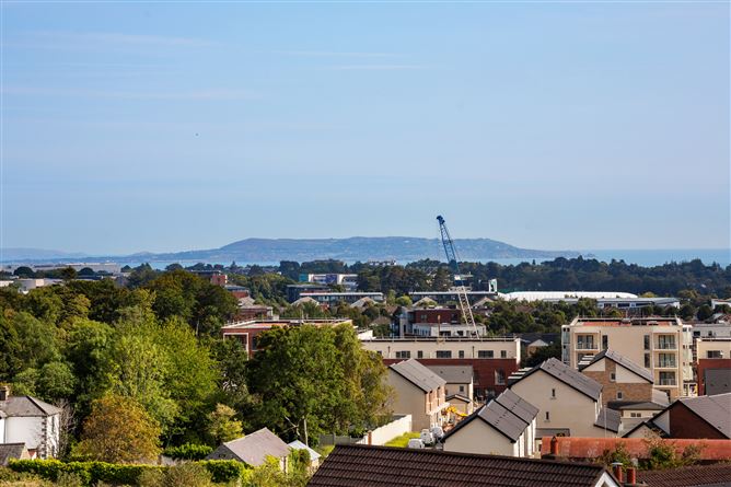 13 Granite Court, Stepaside, Dublin 18